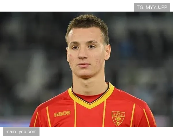 特写:AC米兰小将卡马尔达替补登场,完成意甲首次首发 特写:AC米兰小将卡马尔达替补登场,完成意甲首次首发